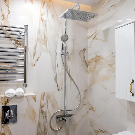 דירה Modern Central Studio *